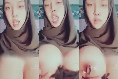 ARRAZYNY Desahan Sange Remas Toket Gede Ngentot Brutal